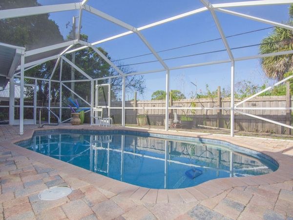 1545 Highland Avenue, Vero Beach, FL 32960