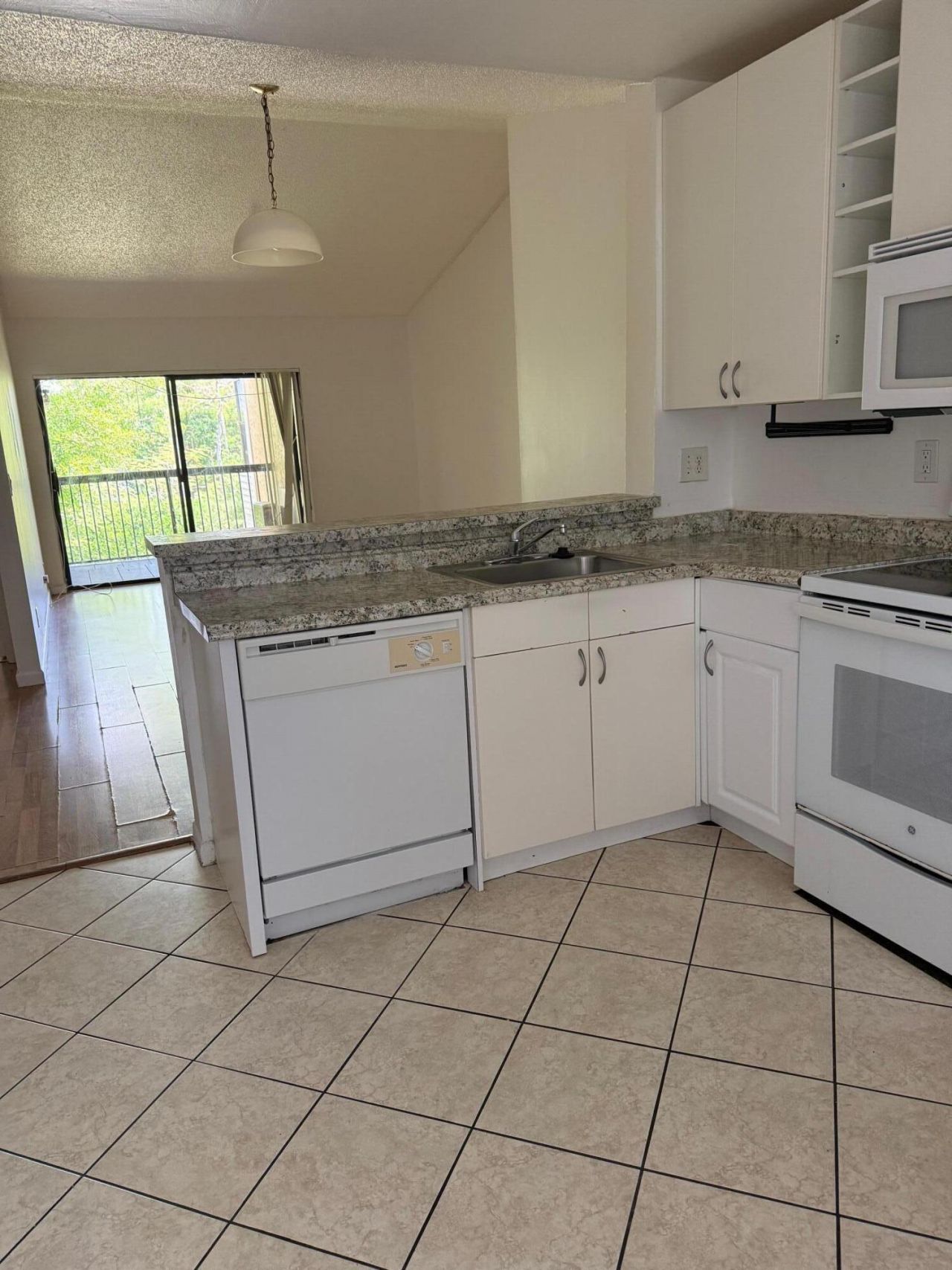 5721 Riverside Drive, Unit 301b5, Coral Springs, FL 33067 Photo