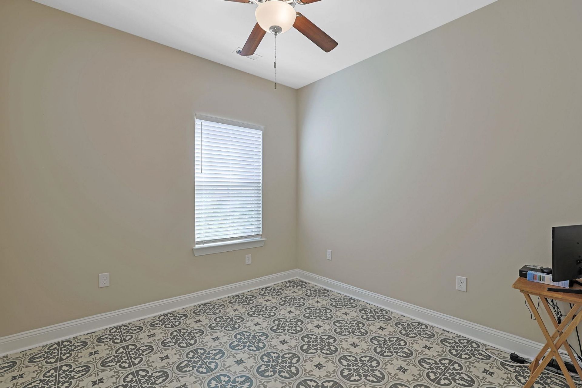 1407 Ferney Dr. Photo 21