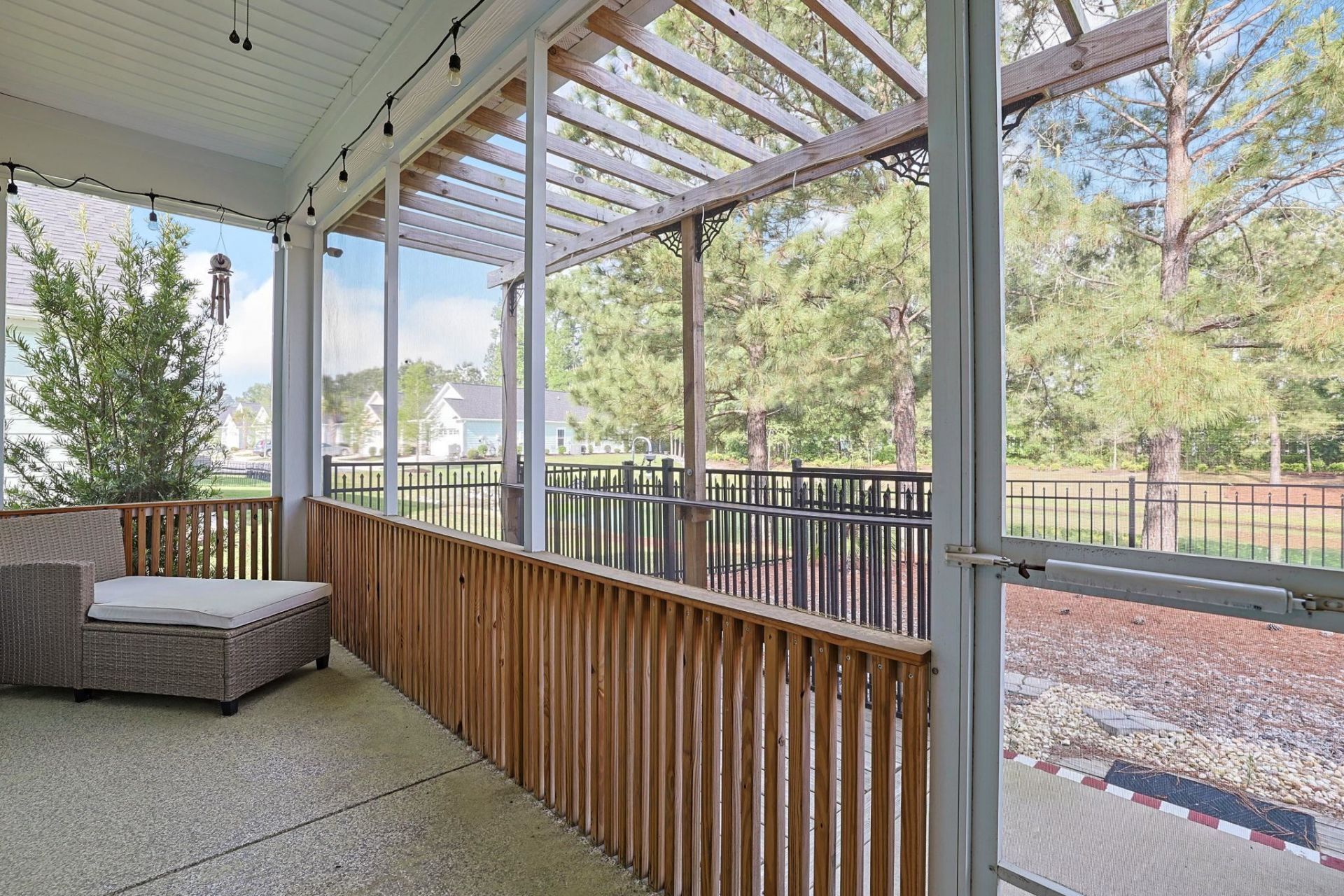 1407 Ferney Dr. Photo 24