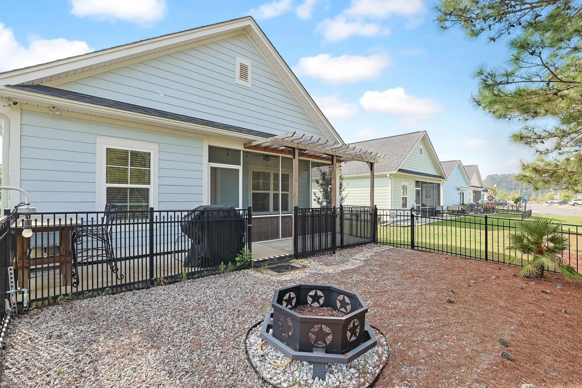 1407 Ferney Dr. Photo 28