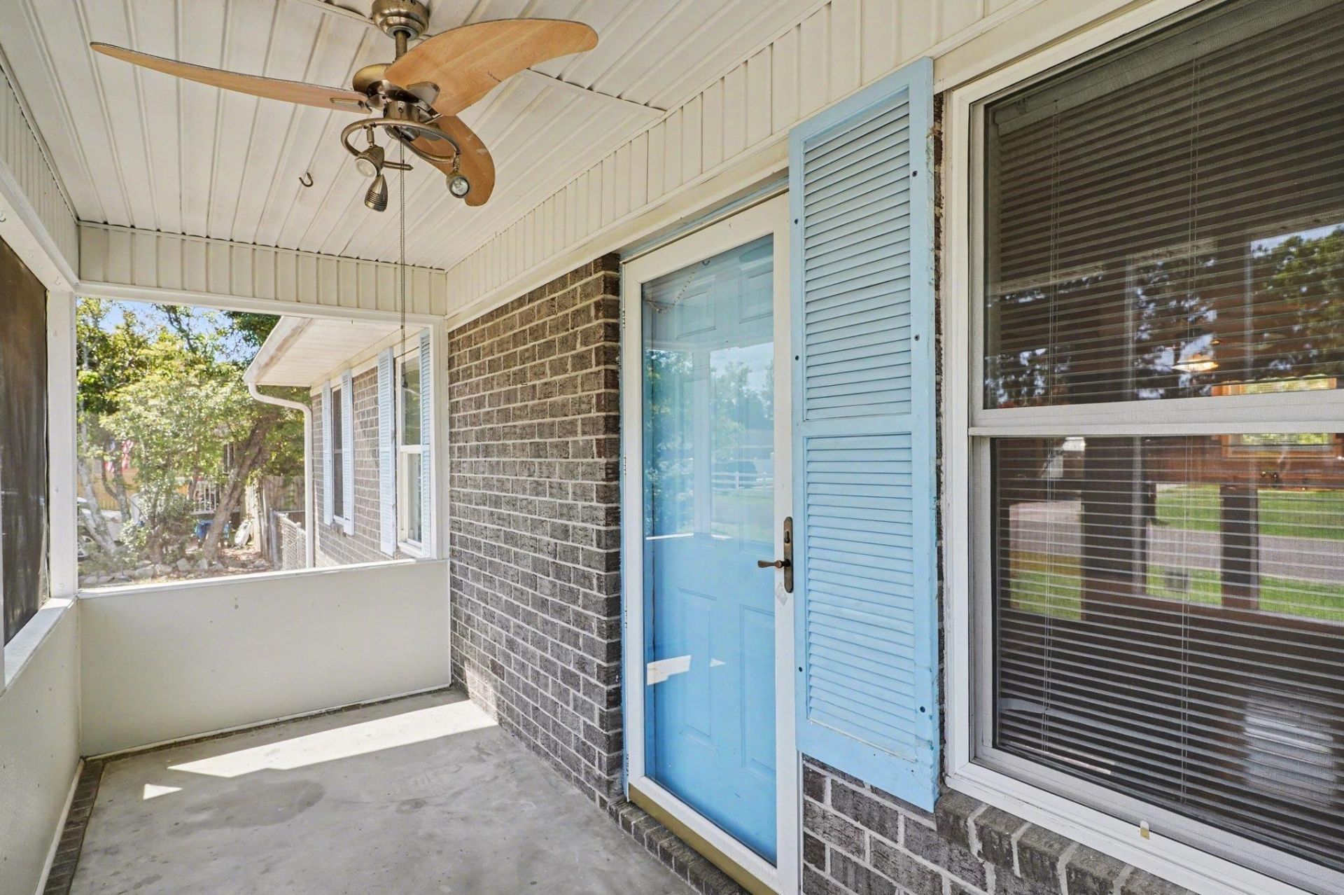 704 Wendy Ln. Photo 5