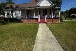 158 Saluda Street  photo 4