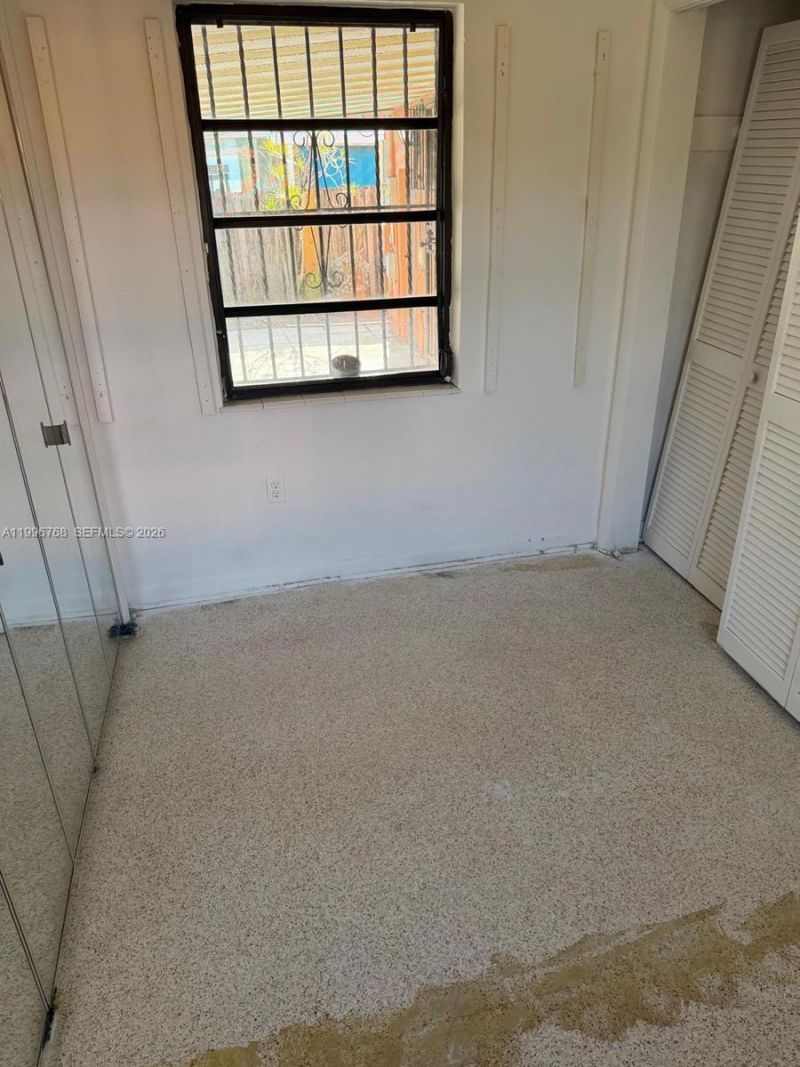 1185 W 32nd St, Hialeah, FL 33012 Photo