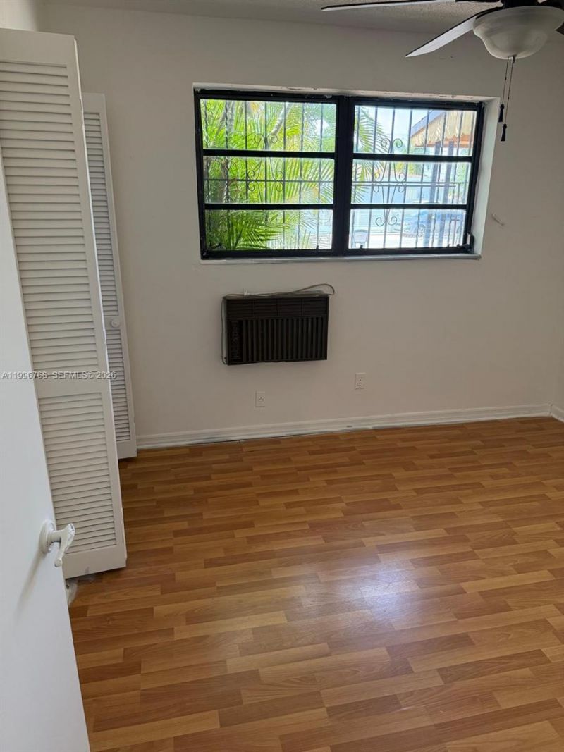 1185 W 32nd St, Hialeah, FL 33012 Photo