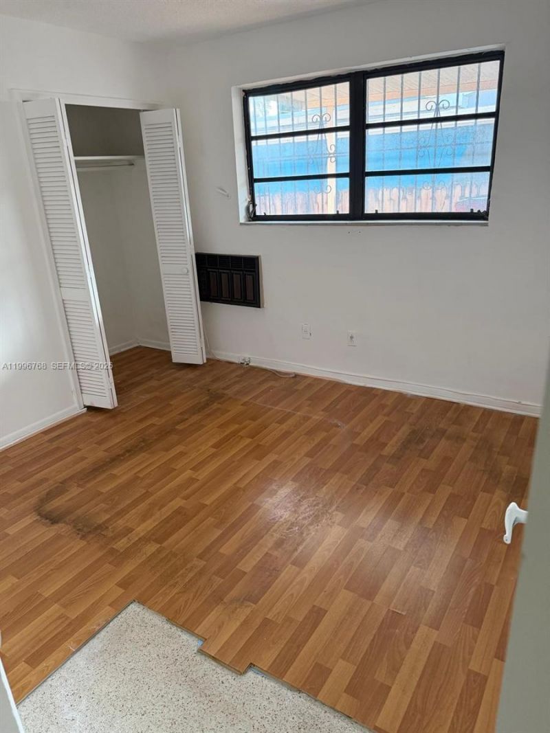 1185 W 32nd St, Hialeah, FL 33012 Photo