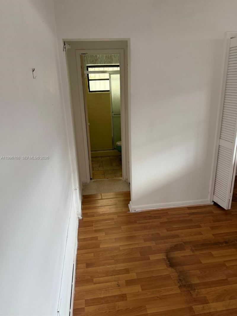 1185 W 32nd St, Hialeah, FL 33012 Photo