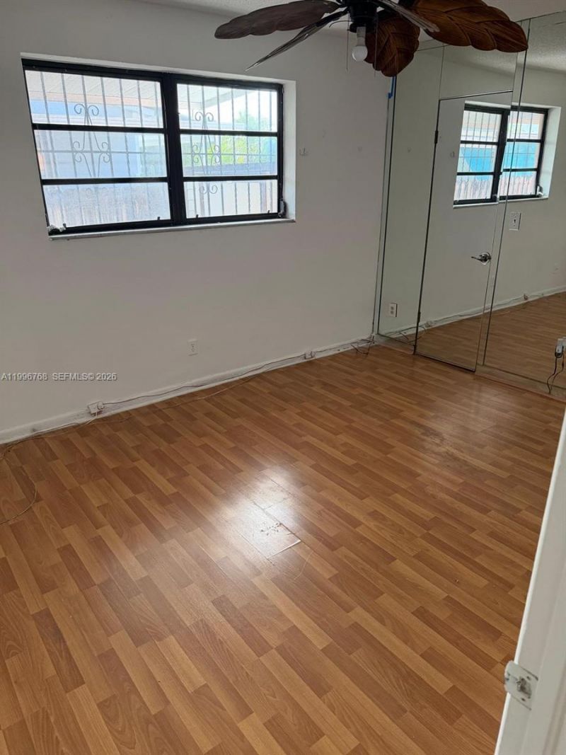 1185 W 32nd St, Hialeah, FL 33012 Photo