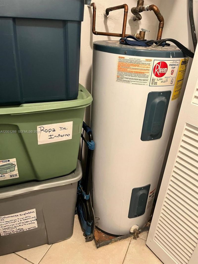 3200 N Palm Aire Dr, Unit 407, Pompano Beach, FL 33069 Photo