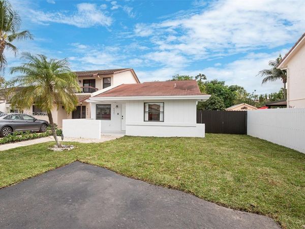 6427 SW 135th Ave, Miami, FL 33183