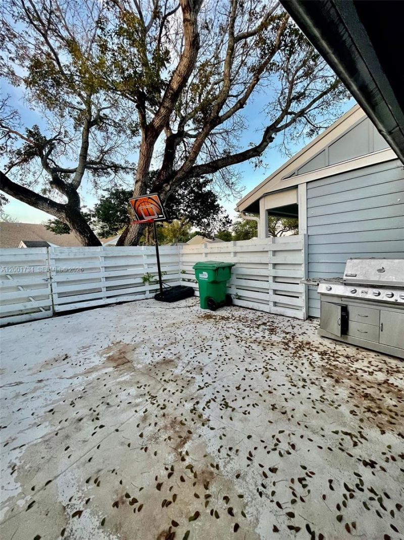 13754 SW 147th Cir Ln, Unit 1, Miami, FL 33186 Photo