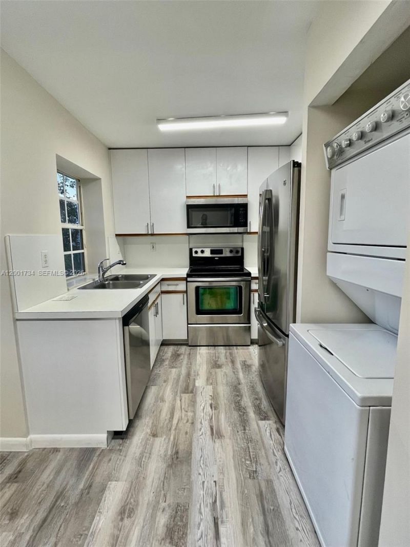 13754 SW 147th Cir Ln, Unit 1, Miami, FL 33186 Photo