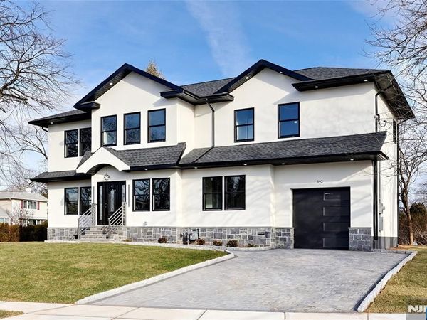 592 Fermery Drive, NEW MILFORD, NJ 07646