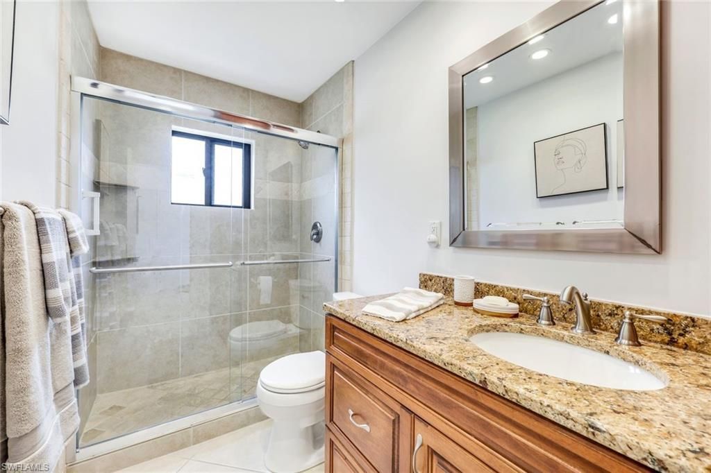 631 Beachwalk Cir, Unit F204, Naples, FL 34108 Photo