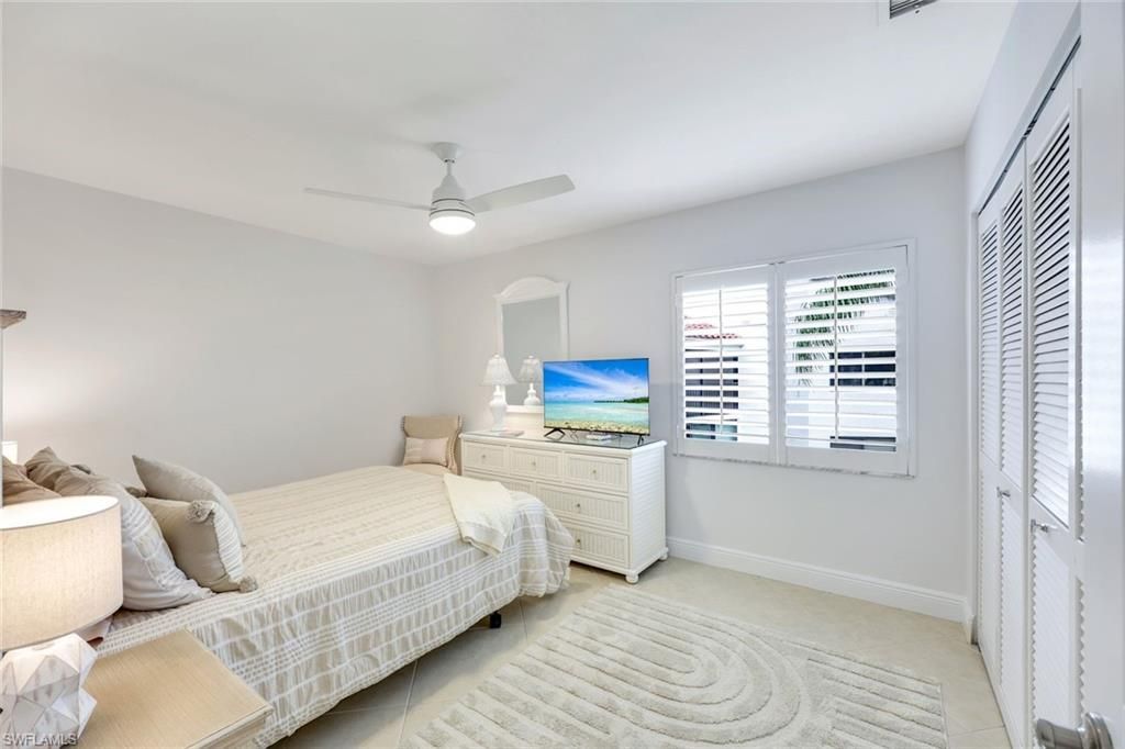 631 Beachwalk Cir, Unit F204, Naples, FL 34108 Photo