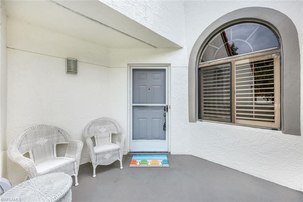 631 Beachwalk Cir, Unit F204, Naples, FL 34108 Photo