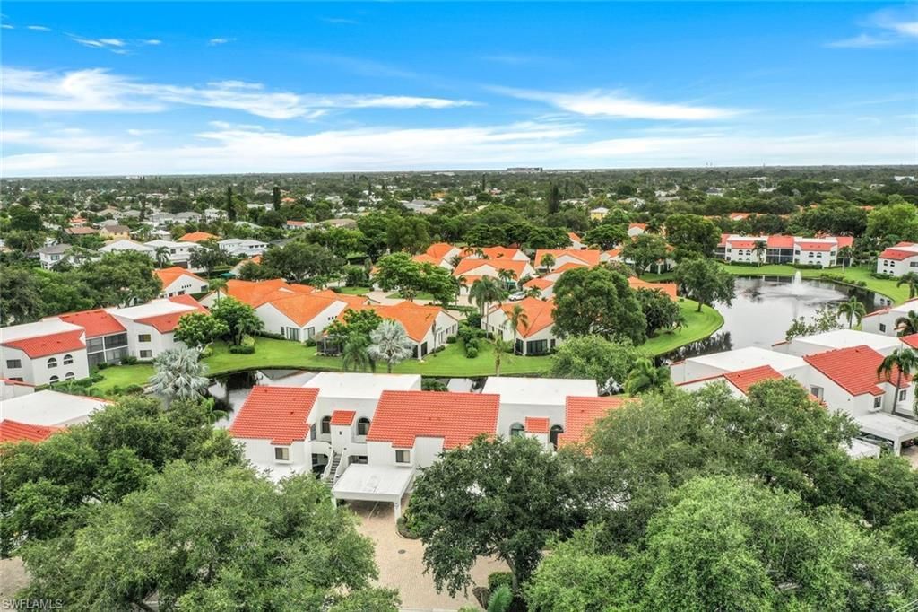 631 Beachwalk Cir, Unit F204, Naples, FL 34108 Photo