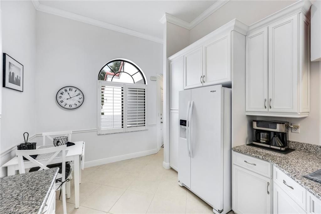 631 Beachwalk Cir, Unit F204, Naples, FL 34108 Photo