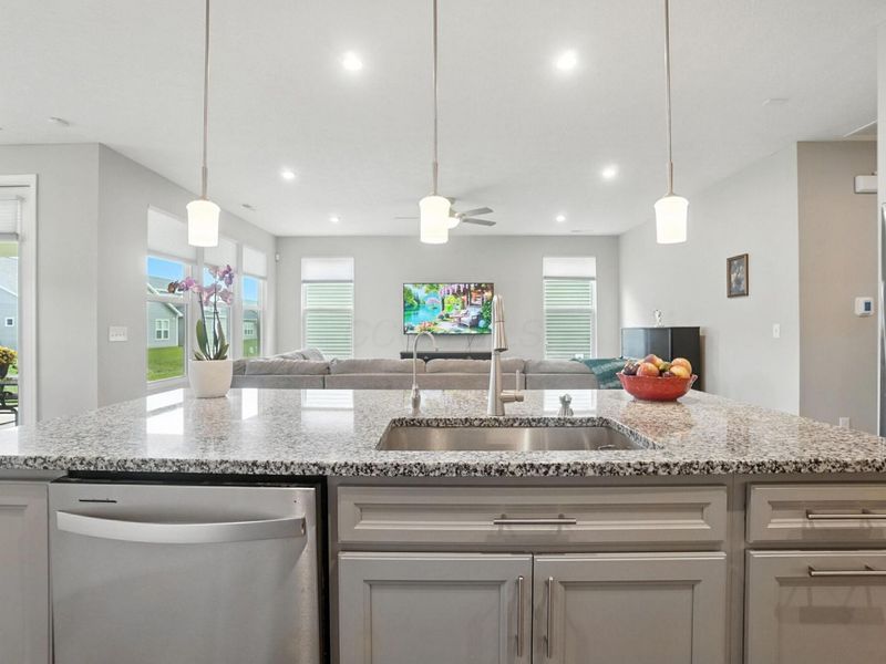 1756 Zucchina Drive , Hilliard, OH 43026 Photo 9