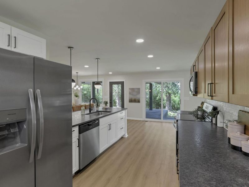 1297 Bristol Court, Circleville, OH 43113 Photo 4