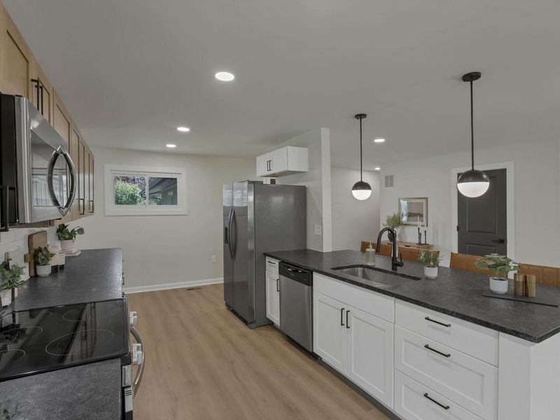 1297 Bristol Court, Circleville, OH 43113 Photo 7