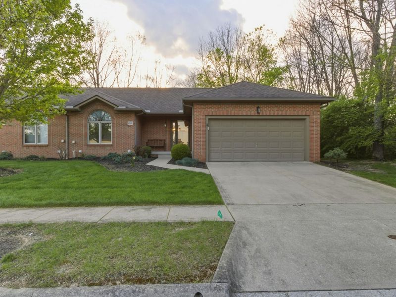 4981 Birch Grove Drive, Groveport, OH 43125 Photo 2