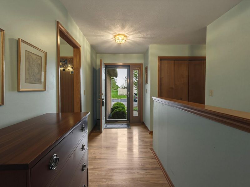 4981 Birch Grove Drive, Groveport, OH 43125 Photo 9