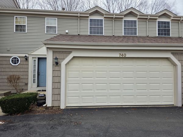 740 Village Circle , Marengo, IL 60152