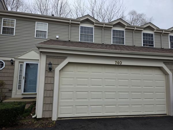 740 Village Circle, Marengo, IL 60152