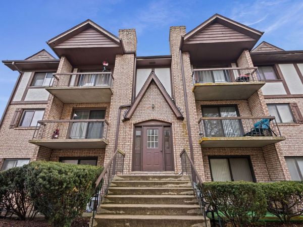 2815 Glenwood Lansing Road , Unit 205, Lynwood, IL 60411