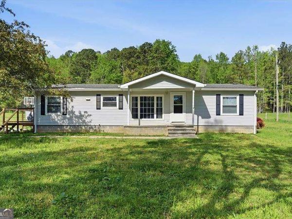 235 Kirk Road NW, White, GA 30184