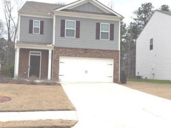 8279 Bluewater Drive, South Fulton, GA 30331