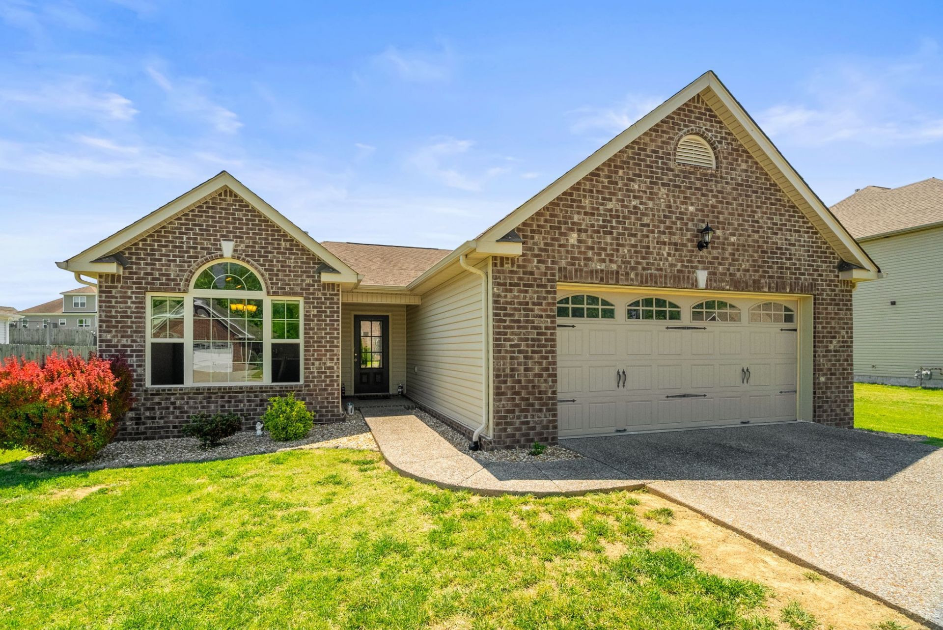 225 Leah Ct, Gallatin, TN 37066 Main Photo
