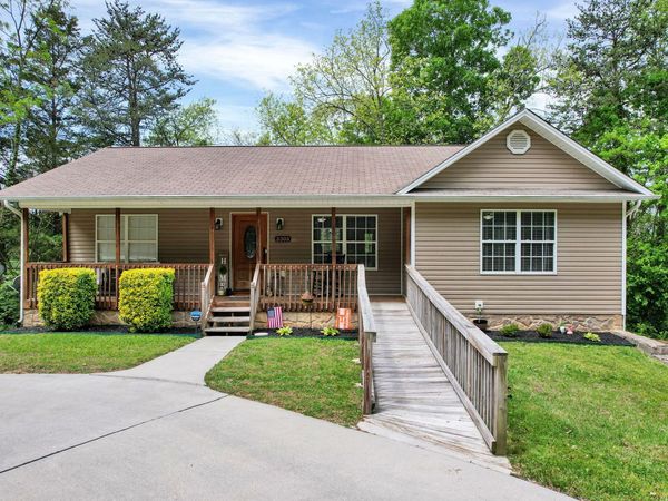 3305 Ridgeway Drive NW, Cleveland, TN 37312