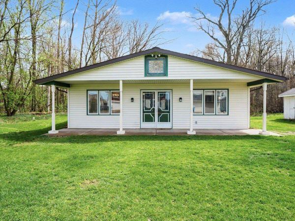 51220 Maplewood Drive, Elkhart, IN 46514