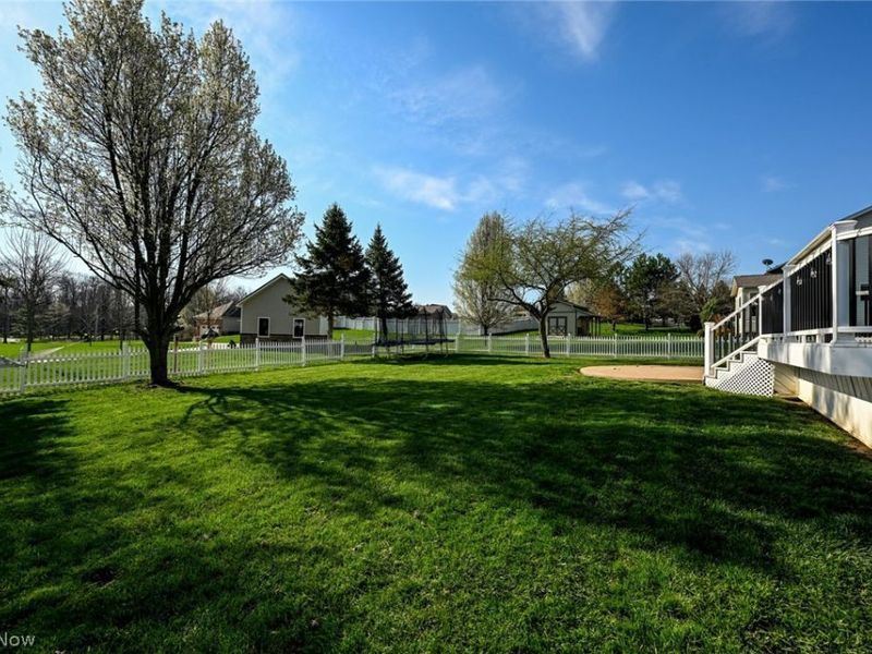 11290 Trenton Road NW, Uniontown, OH 44685 Photo 11