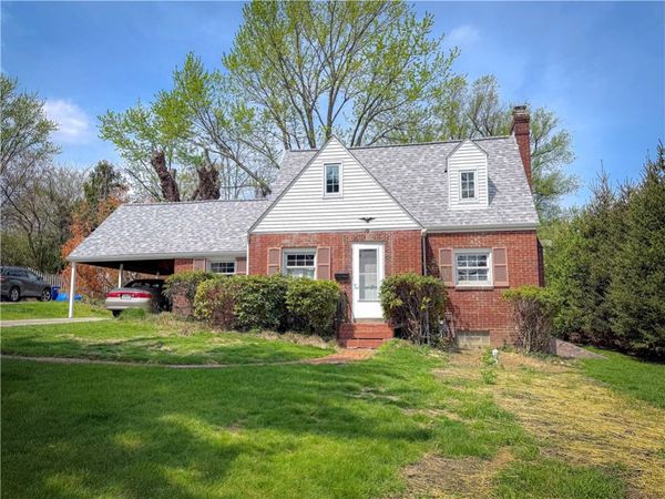 13 Old Ox Rd, Bethel Park, PA 15102