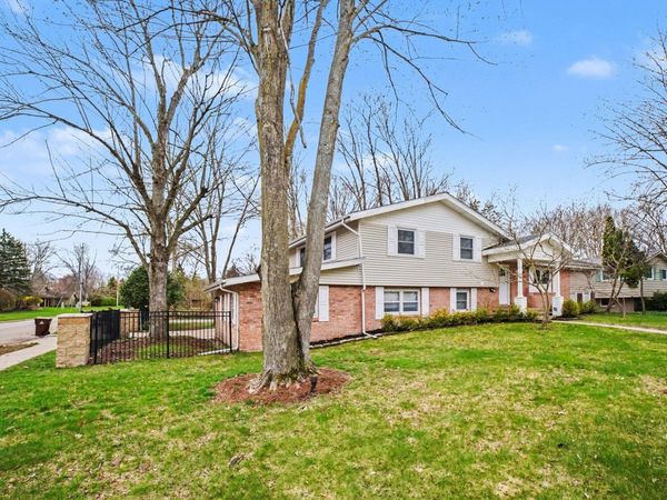 1320 Lincoln E, Mt Pleasant, MI 48858