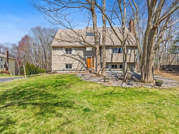 5 Quail Hollow, Westborough, MA 01581