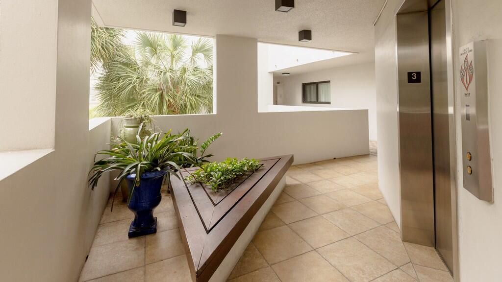 4201 N Ocean Drive, Unit 402, Hollywood, FL 33019 Photo