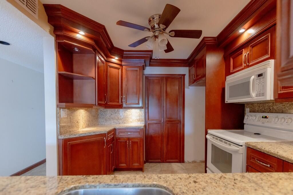 4201 N Ocean Drive, Unit 402, Hollywood, FL 33019 Photo