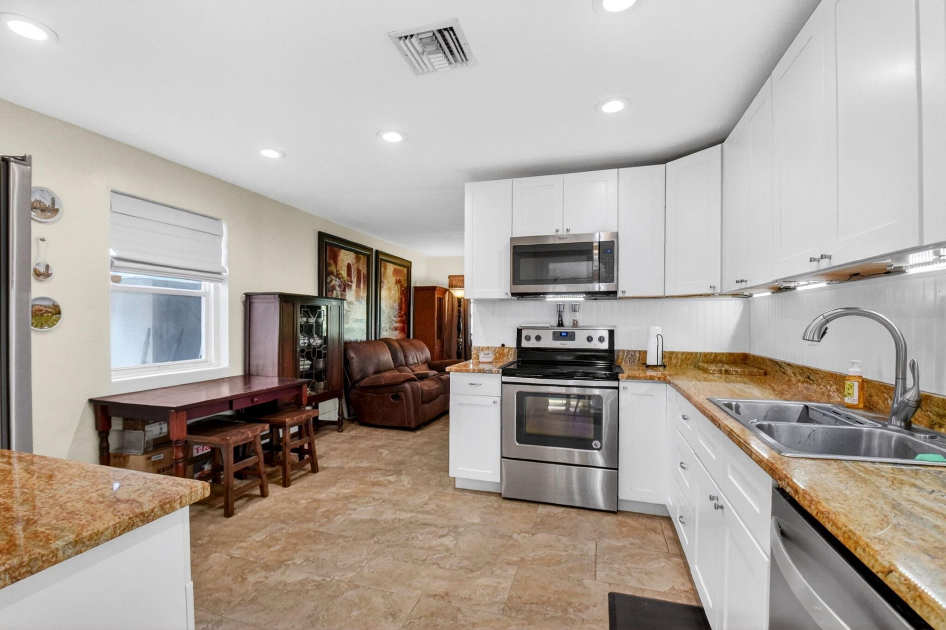 1010 Churchill Circle S, West Palm Beach, FL 33405 Photo