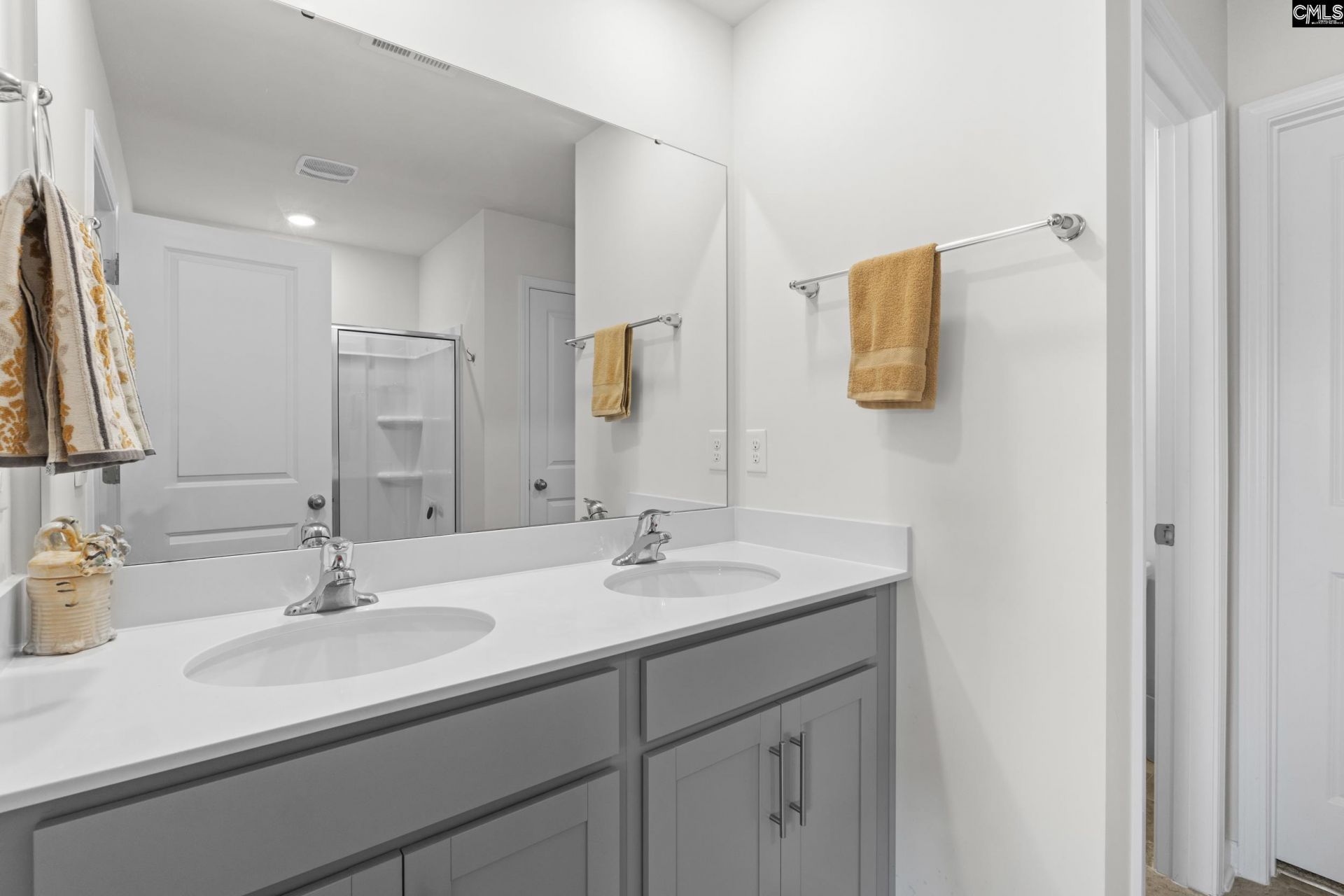 258 Carrington Drive Photo 22