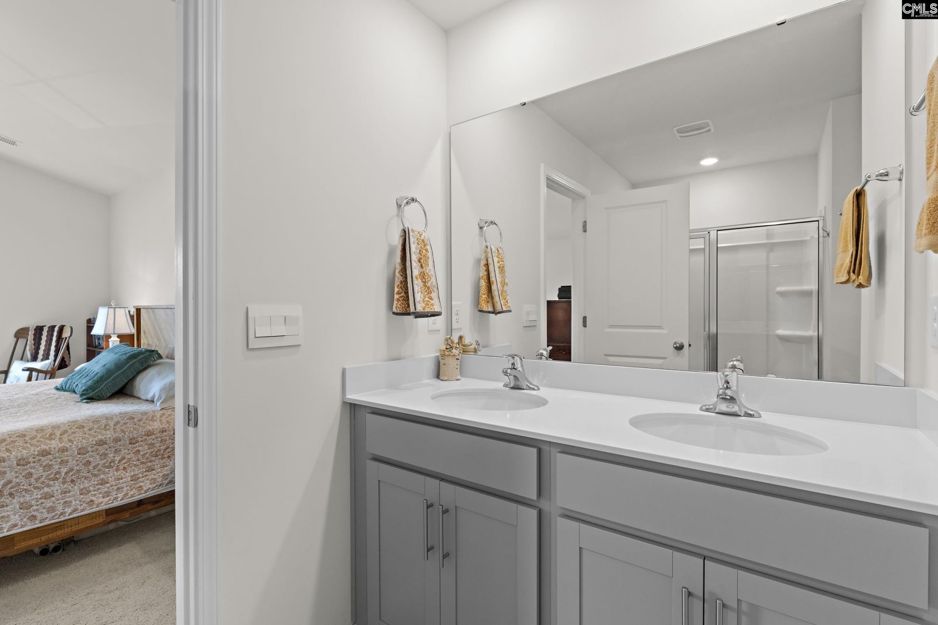 258 Carrington Drive Photo 23