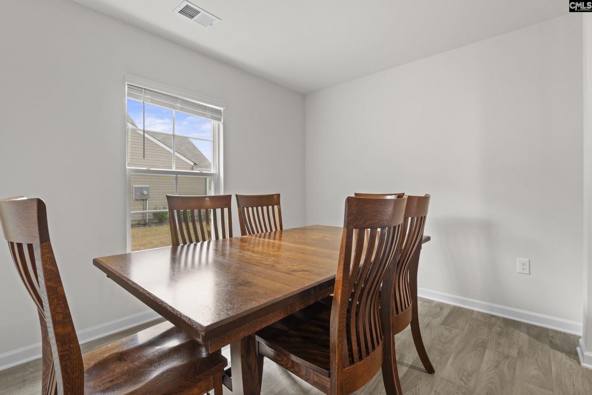 258 Carrington Drive Photo 5