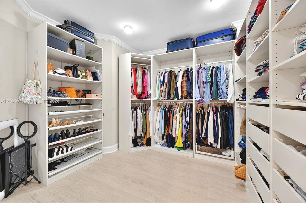 21050 Point Pl, Unit 2301, Aventura, FL 33180 Photo