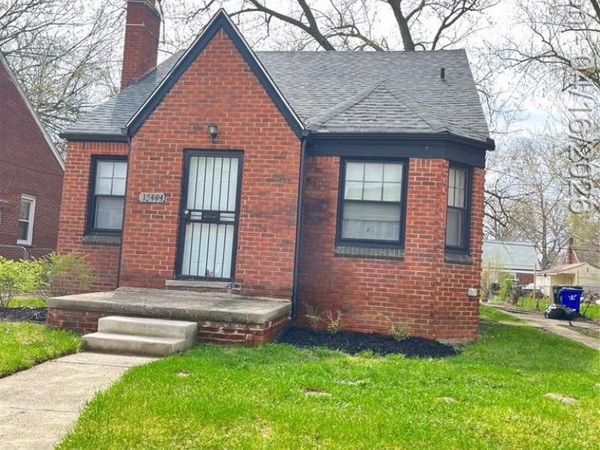 15494 Mapleridge Street, Detroit, MI 48205