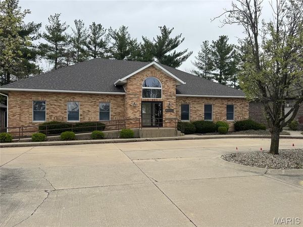 4 Sunset Hills Professional Center , Edwardsville, IL 62025