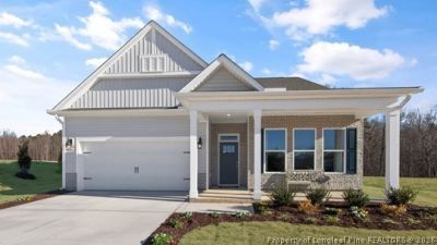 828 Fernwind Circle, Aberdeen, NC 28315 Main Photo