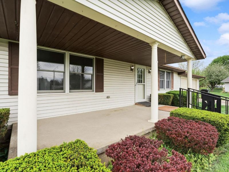 47 Lawnview Drive, Wilmington, OH 45177 Photo 2